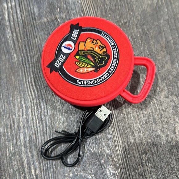 Chicago Blackhawks Bluetooth speaker - Picture 5 of 5